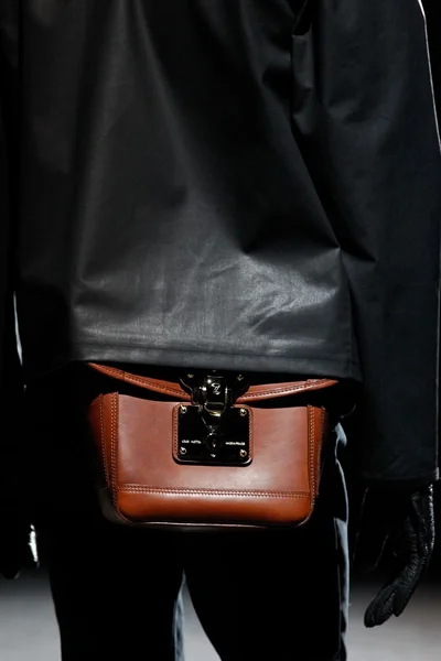 Look 34